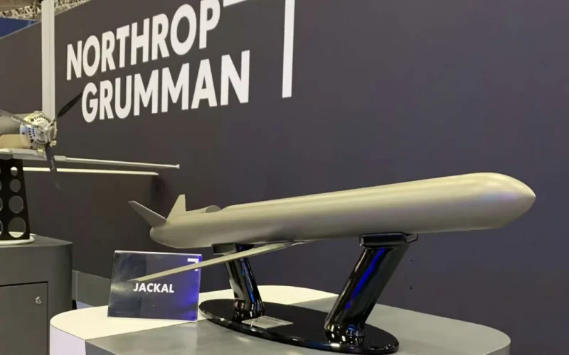 الولايات المتحدة تكشف صاروخ «جاكال» الهجومي الذاتي للعمل في بيئات مشوشة