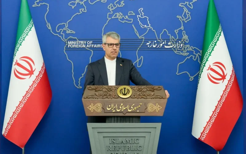 العدوان العسكري الأمريكي على فنزويلا: تحذير استراتيجي لإيران وتقويض للنظام الدولي