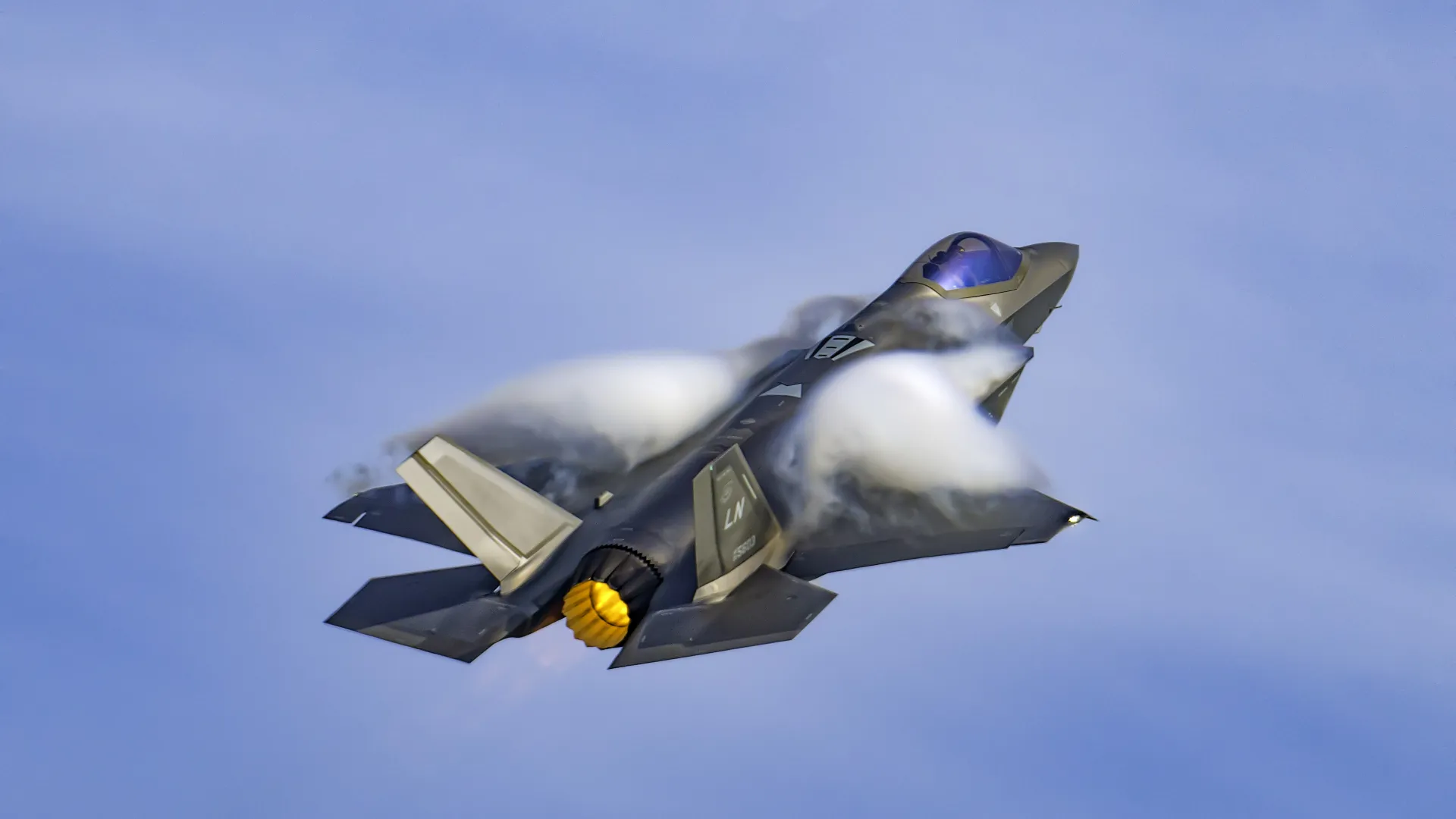 إف-35: برنامج لوكهيد مارتن يتجاوز 1300 طائرة في 2025