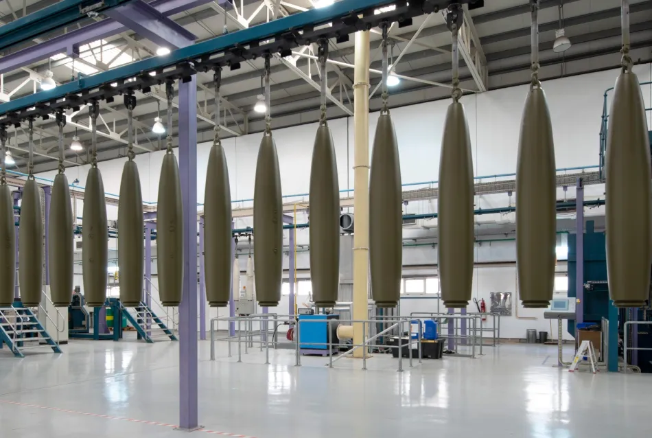 إسرائيل تبرم صفقة ذخائر جوية بقيمة 183 مليون دولار مع شركة إلبيت 