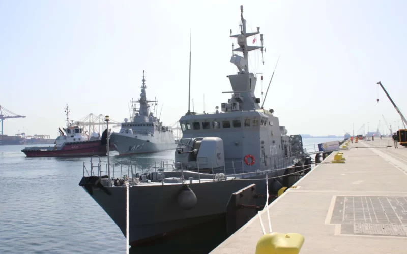 البحرية الكويتية تنشر زوارق صاروخية في قطر قبيل ديمدكس 2026