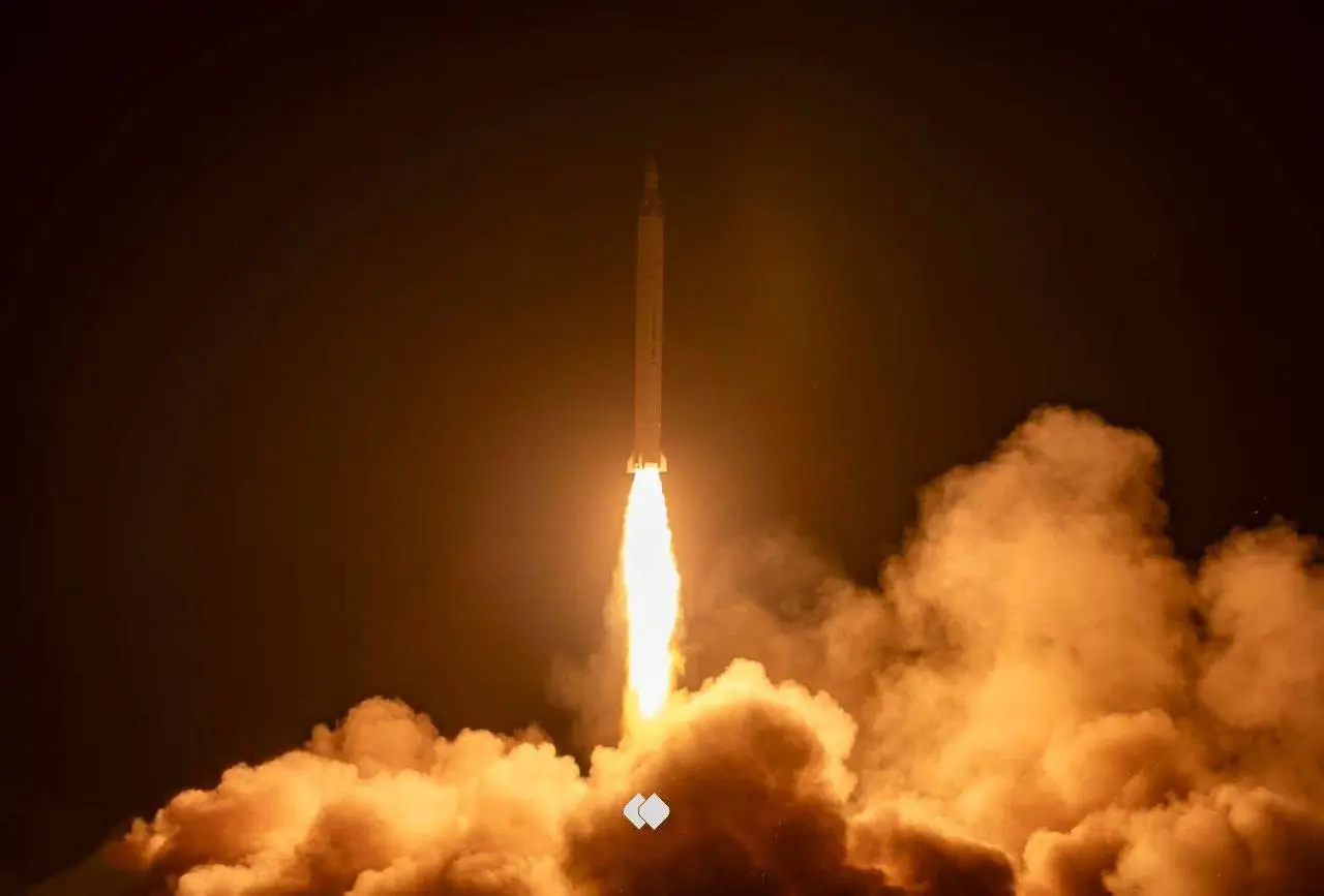 إيران تطلق مناورات «السيطرة الذكية» على مضيق هرمز