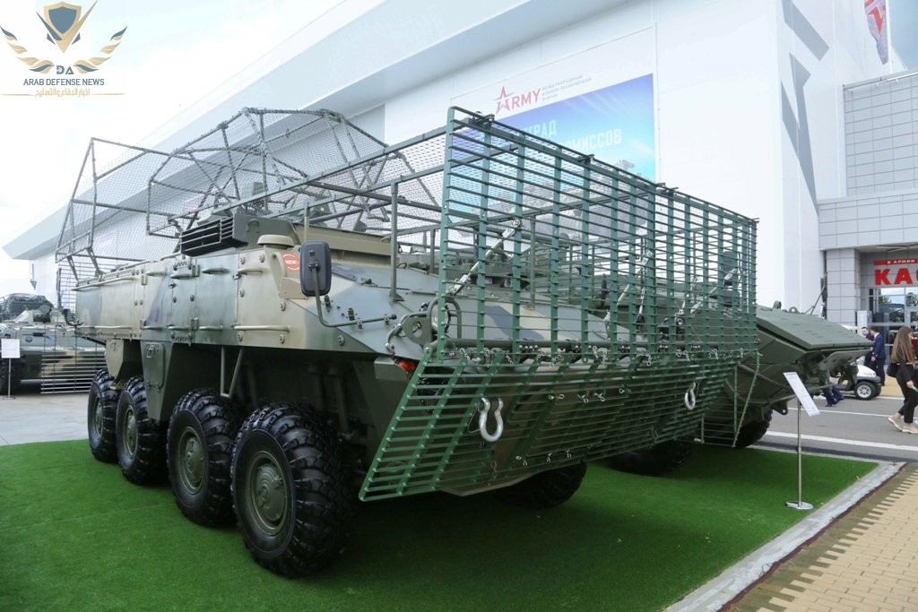روسيا تكشف في الرياض عن ناقلة الجنود BTR-22 بنظام دفاع ضد المسيّرات