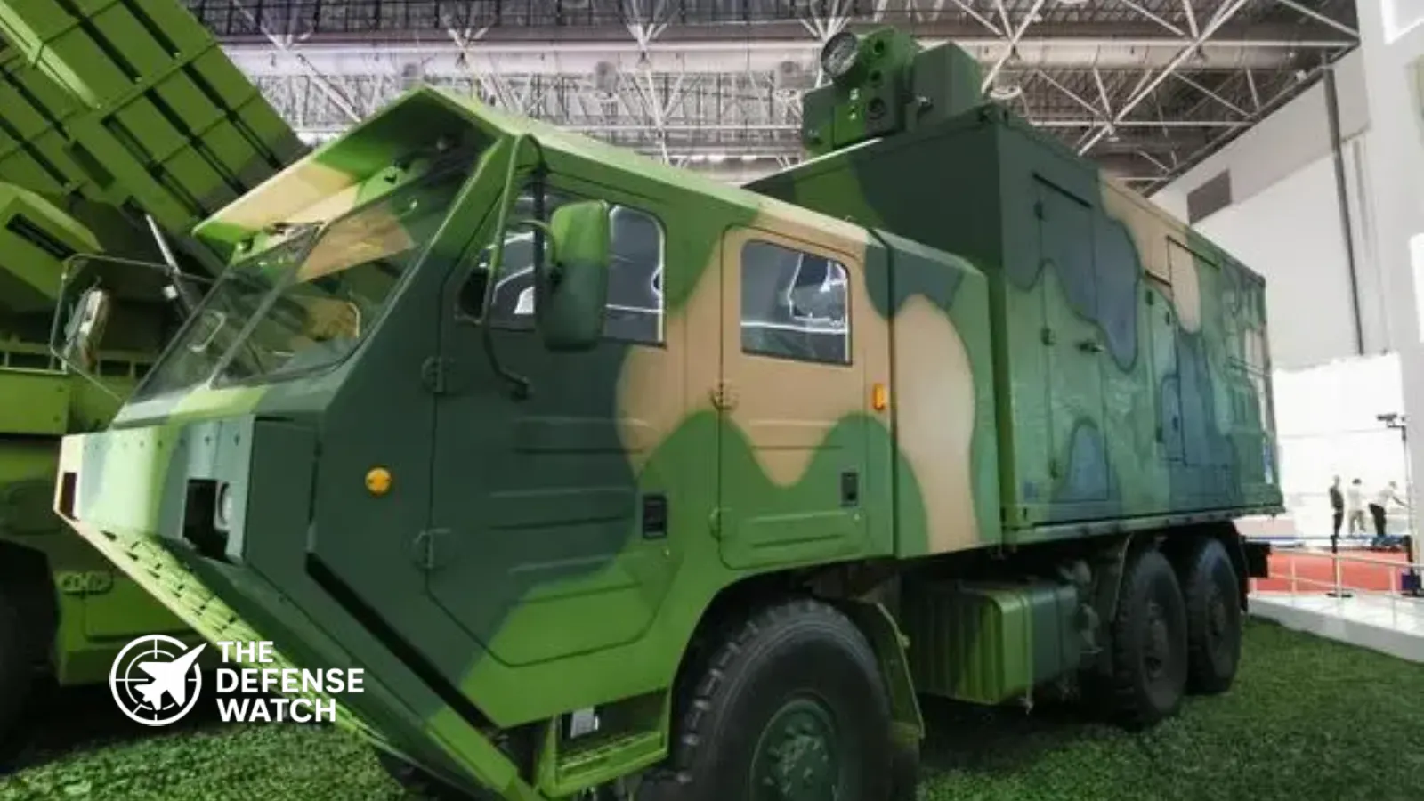 الصين تكشف عن نظام الليزر LW-30 لمواجهة الطائرات المسيّرة في الرياض