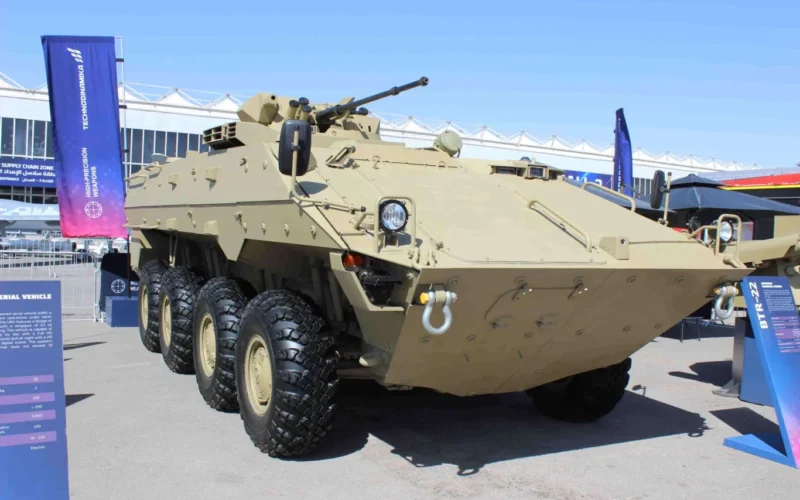 روسيا تكشف في الرياض عن ناقلة الجنود BTR-22 بنظام دفاع ضد المسيّرات