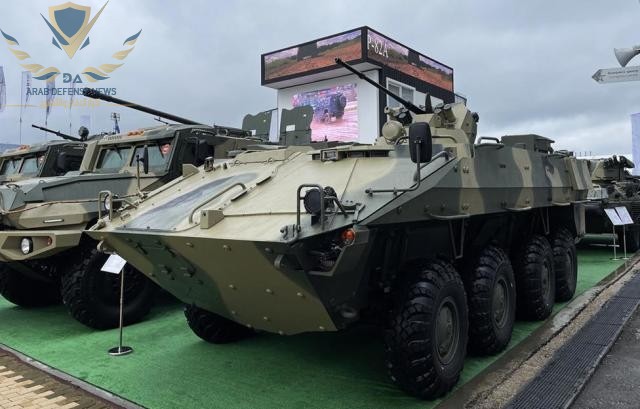 روسيا تكشف في الرياض عن ناقلة الجنود BTR-22 بنظام دفاع ضد المسيّرات