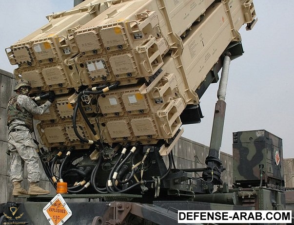783px-Maintenance_check_on_a_Patriot_missile.jpg