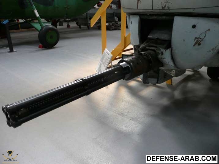 helicopter-museum-yak-b-gatling-gun-01.jpg