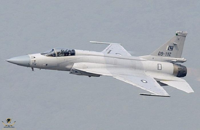 640px-Pakistan_JF-17_(modified).jpg