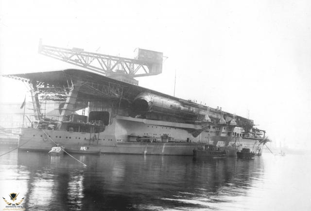 657153Japanese_Navy_Aircraft_Carrier_Kaga_1928.jpg