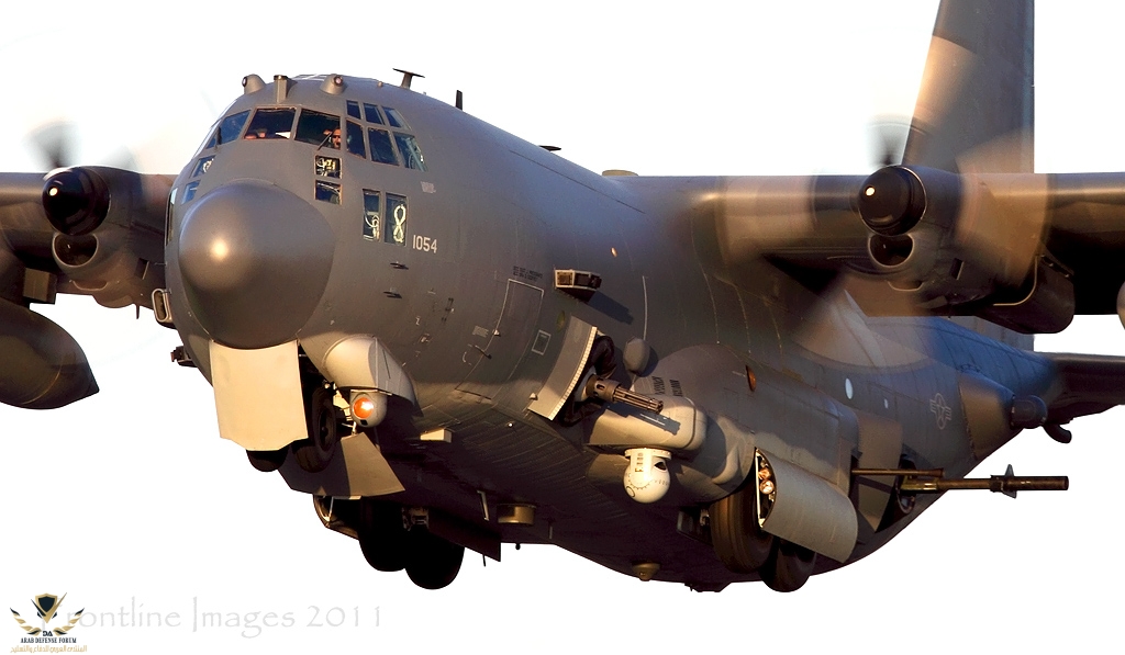 spectreac130_mildenhall_06-04-20114.jpg