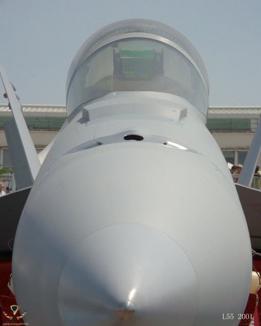 f18f-detail09.jpg