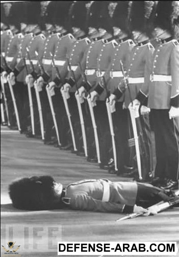 crazy_military_parades_24.jpg
