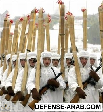 crazy_military_parades_21.jpg