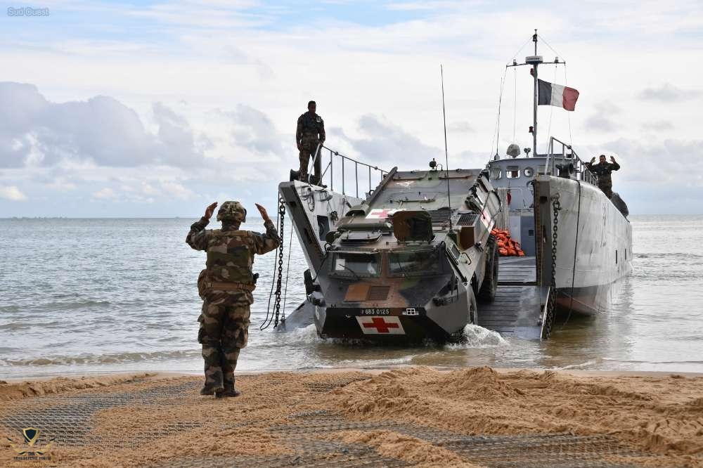 video-debarquement-sur-l-ile-de-re-lexercice-militaire-en-images-3.jpg