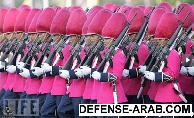 crazy_military_parades_16.jpg