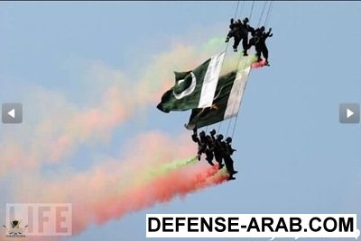crazy_military_parades_06.jpg