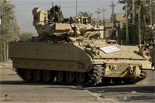 Bradley_M2A3_AIFV_tracked_armoured_infantry_fighting_vehicle_United_States_American_US_Army_ri...jpg