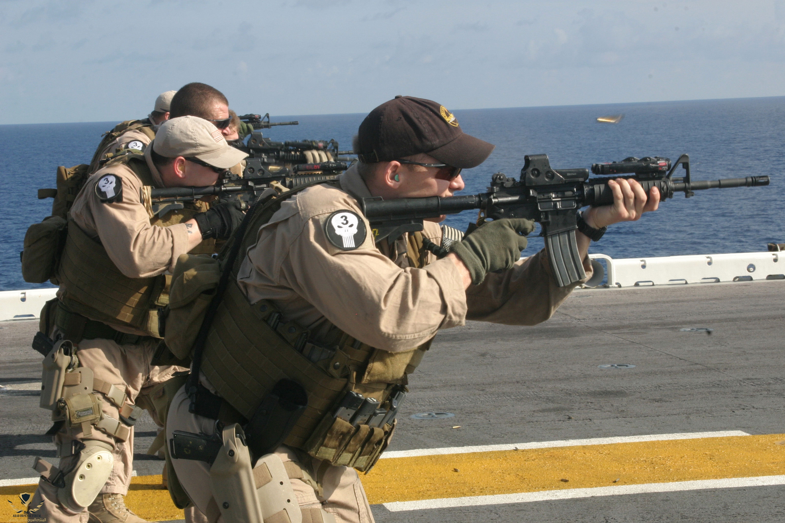 force-recon-m4-eotechs-hr.jpg