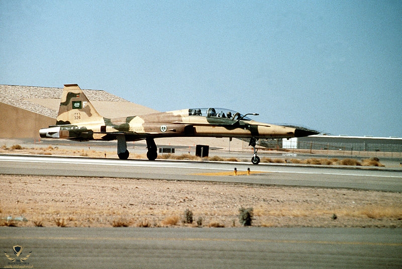 800px-Saudi_Tiger.JPEG