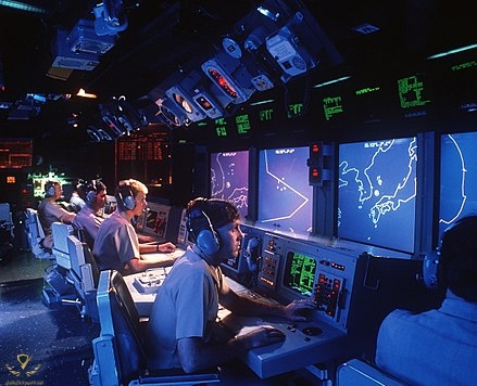 440px-USS_Vincennes_(CG-49)_Aegis_large_screen_displays.jpg