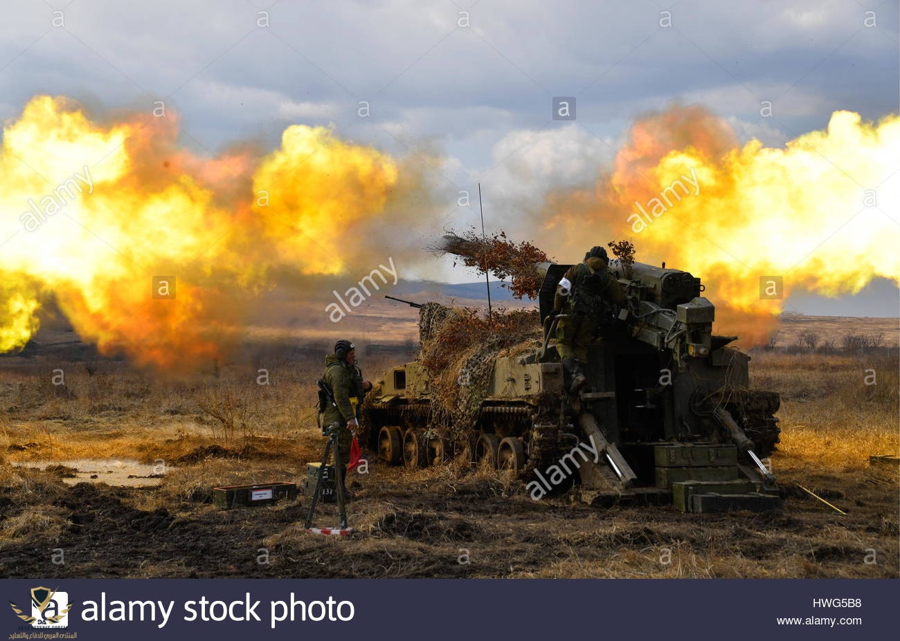 primorye-territory-russia-21st-mar-2017-a-2s5-giatsint-self-propelled-HWG5B8.jpg