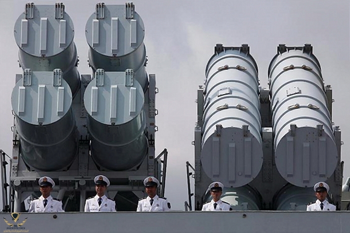 Anti-ship_missile_launchers_on_CNS_Haikou_(DDG-171).jpg