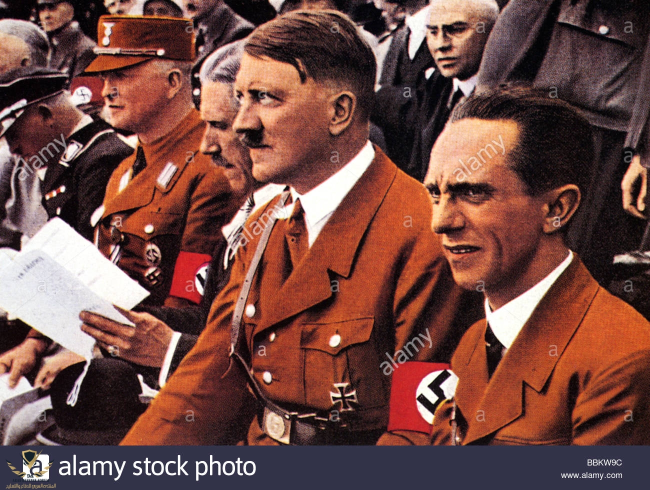 hitler-with-goebbels-at-right-at-a-nazi-rally-in-stuttgart-in-1933-BBKW9C.jpg