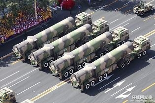 DF-31A_mobile_intercontinental_ballistic_missile_on_8x8_truck_trailer_China_Chinese_army_equip...jpg