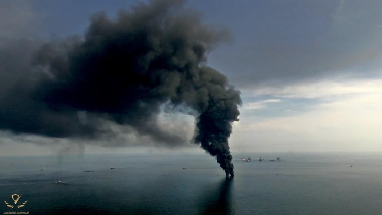 deepwater-horizon-controlled-burn-bloomberg-photo-750xx2321-1306-0-121.jpg66666666666666666666...jpg