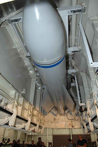 wpid-398px-mop_in_the_b-2_bomb_bay.jpg