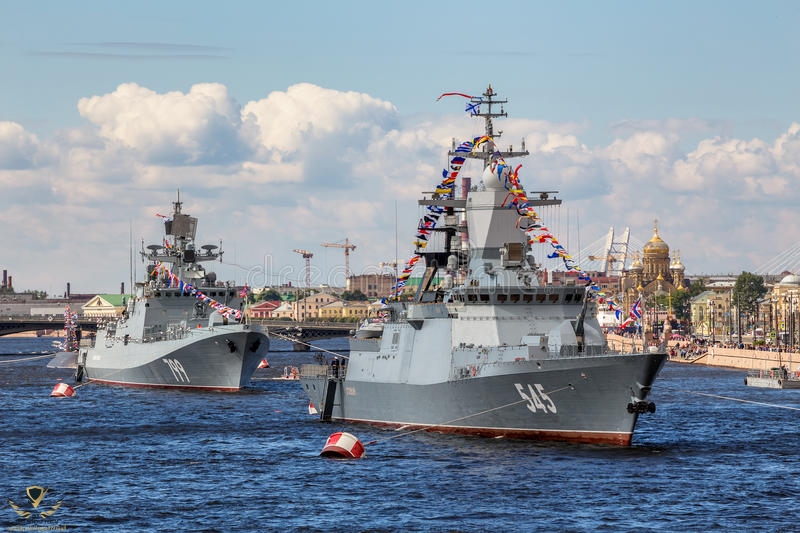 admiral-makarov-frigate-stoykiy-corvette-naval-parade-day-russian-fleet-st-petersburg-saint-ru...jpg