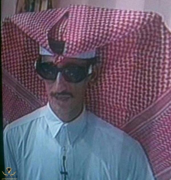 Btb5Ub6CQAAFN2I.jpg