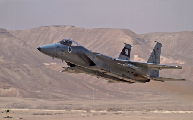 Un-jet-de-larmée-de-lair-israélienne-au-décollage-en-février-2010-Crédit-Ofer-Zidon-Flash-90-6...jpg