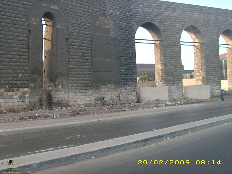 800px-Citadel_Aqueduct_Cairo8.jpg