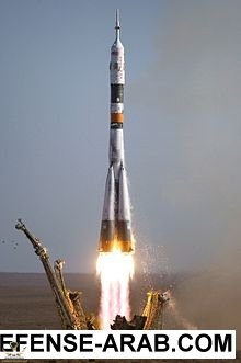 220px-Soyuz_TMA-9_launch.jpg