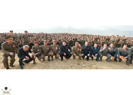 151008-rs-kim-jong-un-marschall-kim-jong-un-besichtigte-die-straengemeinschaft-paekhak-des-son...jpg