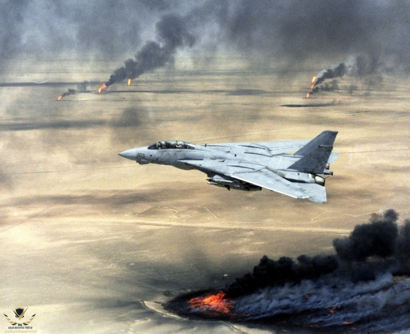 gpw-20060914-UnitedStatesNavy-DN-SC-04-15221-burning-oil-wells-F-14A-Tomcat-Operation-Desert-S...jpg