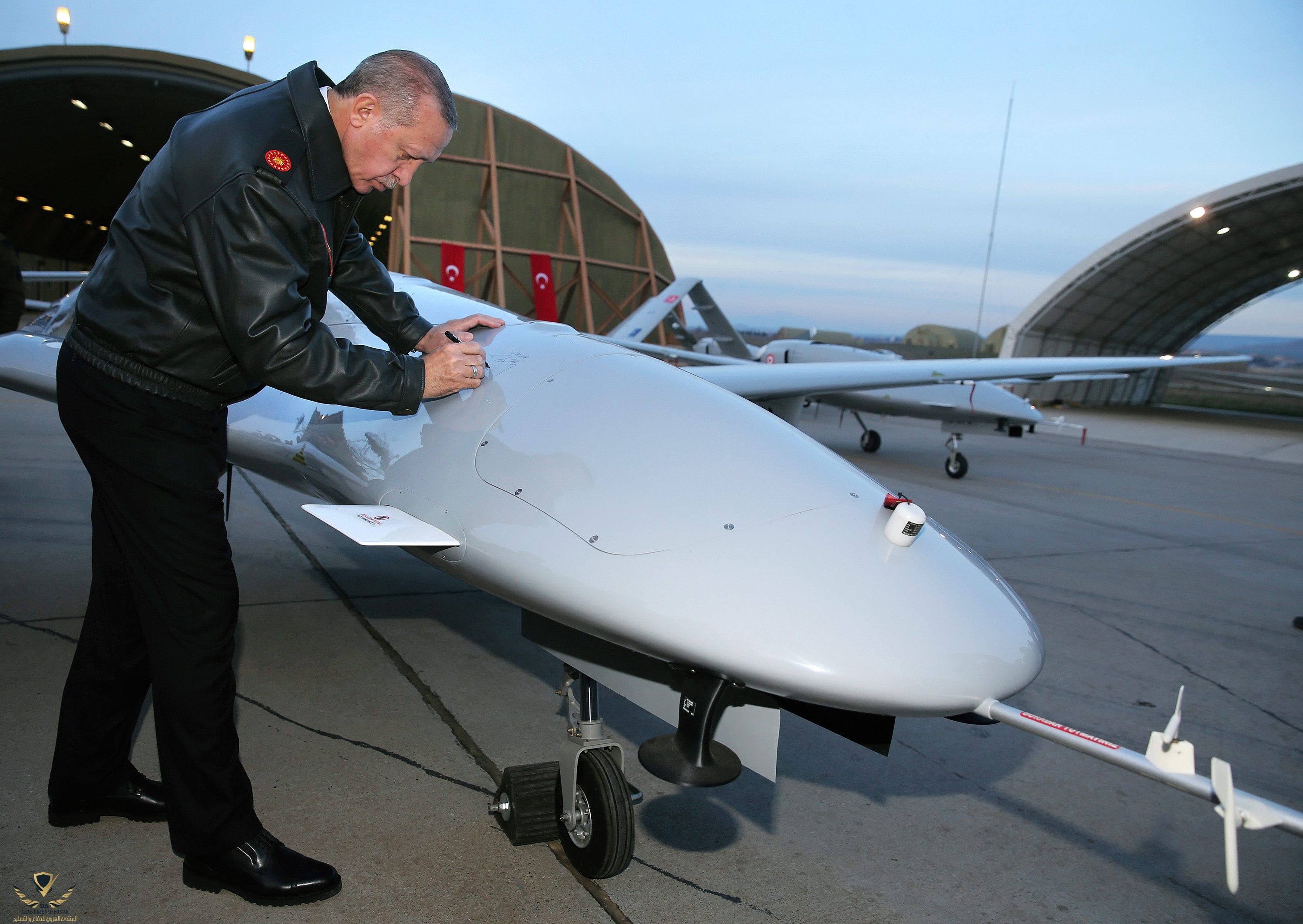 AP_18034653463022-erdogan-autograph-drone-1557788393.jpg