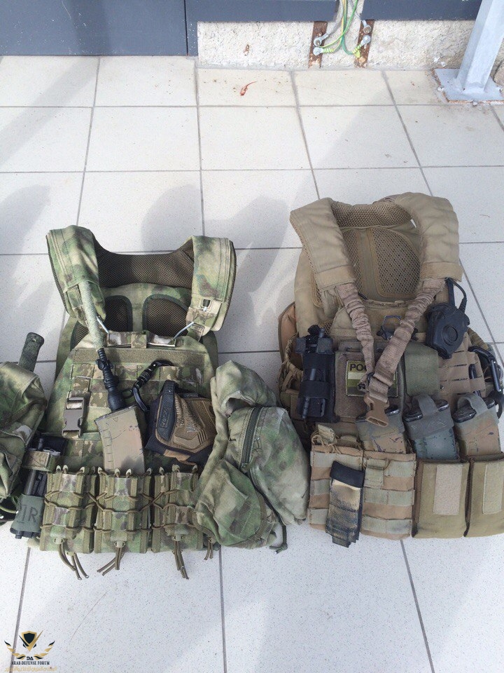 1Akb5I4IB2c.jpg
