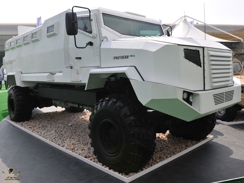 new-kraz-asv-apc-2013-unveiled-at-idex-2013.jpg