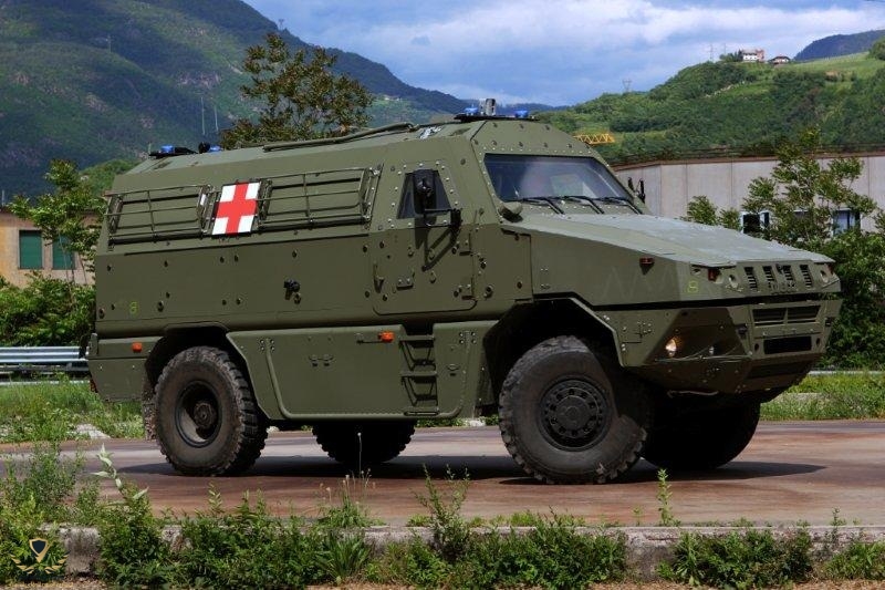 MPV_AMBULANCE2.jpg