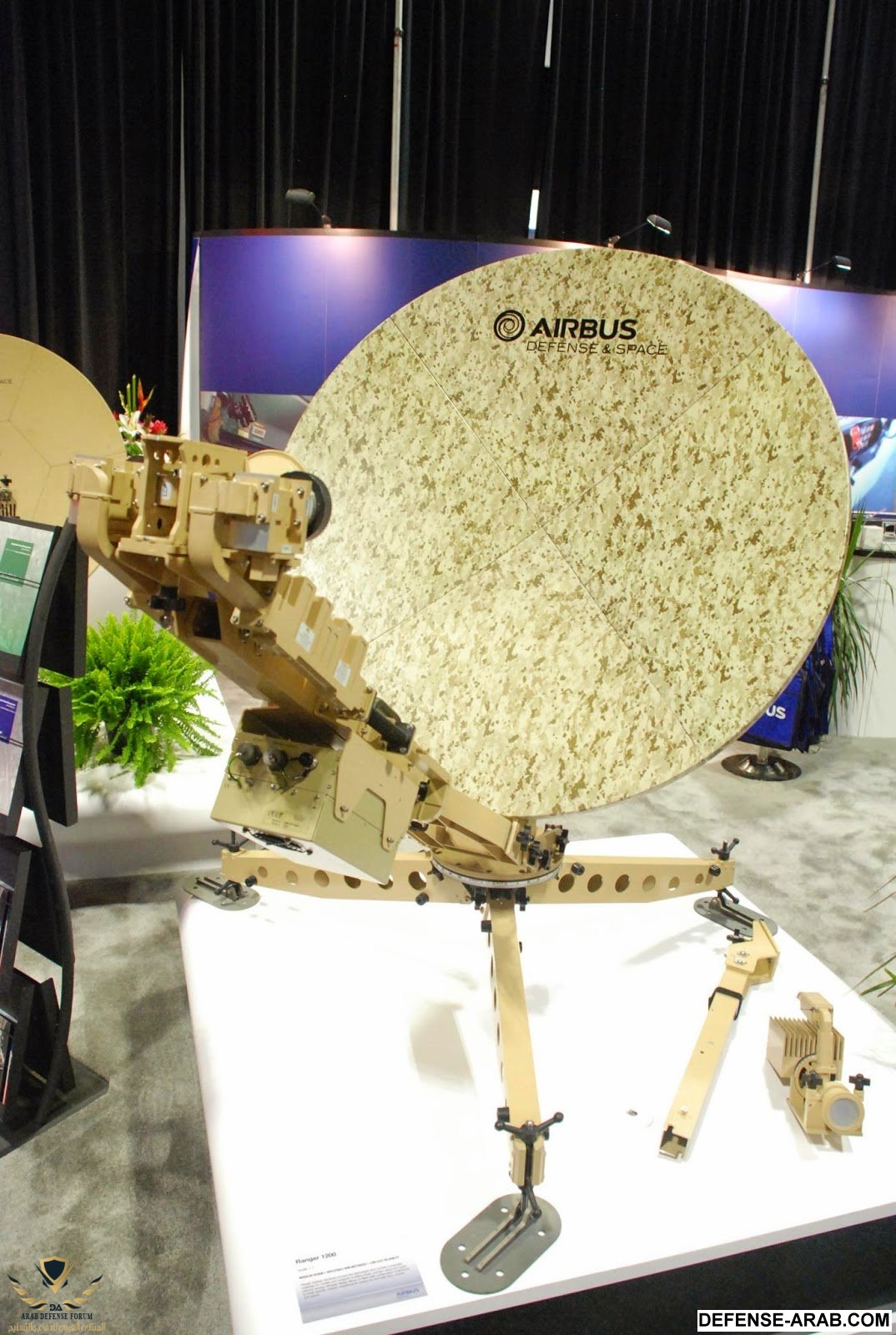 SatCom solution by Airbus DSC_0052.JPG