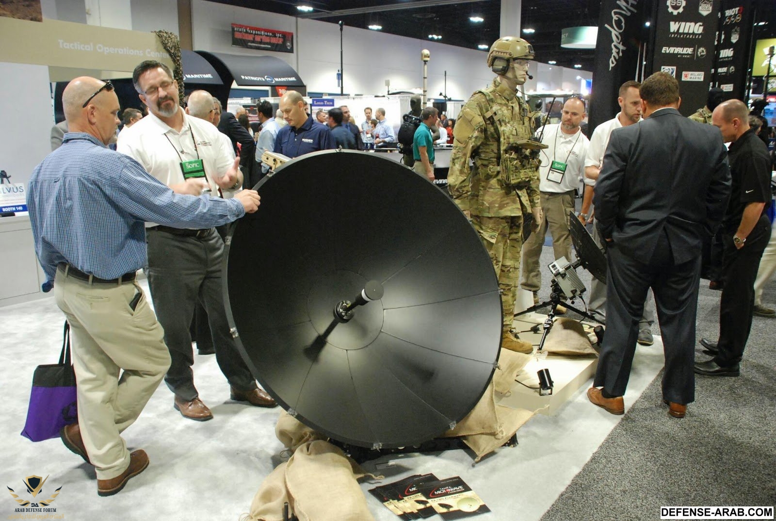 SatCom by Thales DSC_0038.JPG