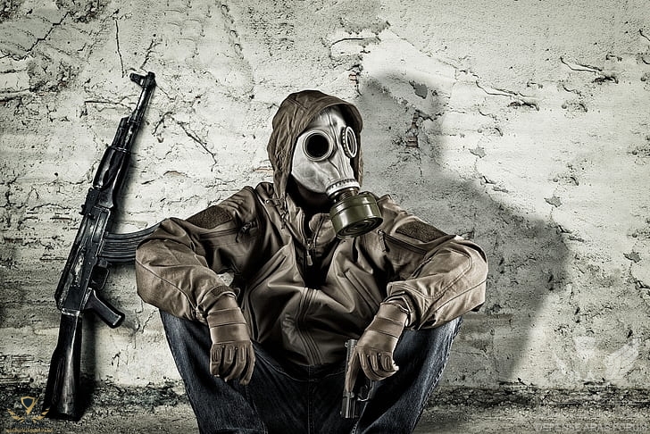 gun-wall-clothing-gas-mask-wallpaper-preview.jpg