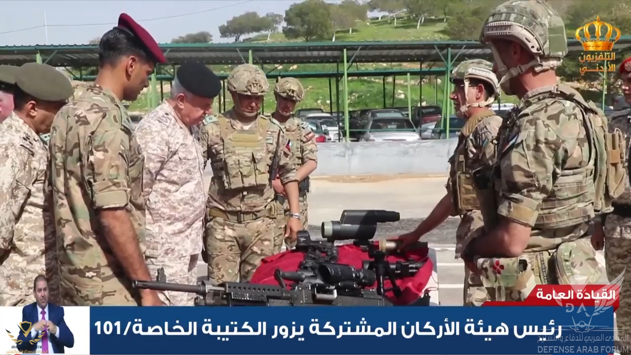 رئيس هيئة الأركان يستقبل رئيس الأركان بجمهورية القمر المتحدة - YouTube (1).png