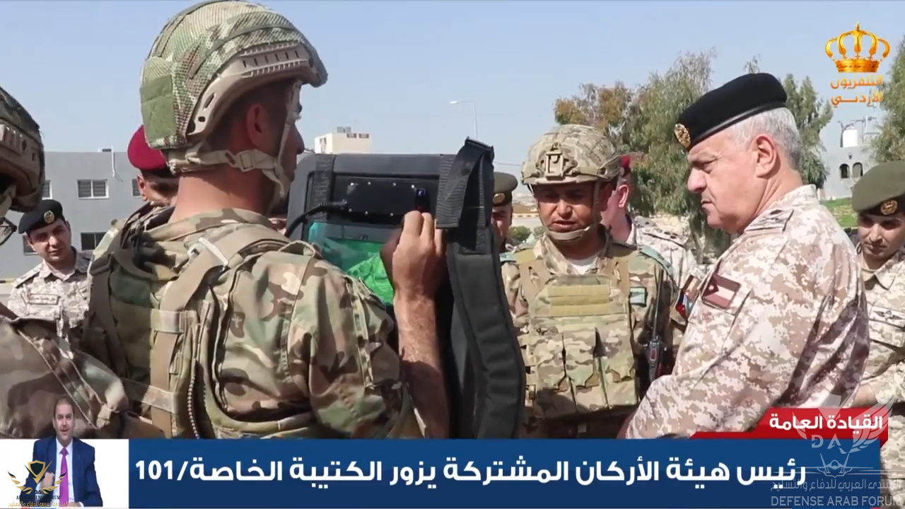 رئيس هيئة الأركان يستقبل رئيس الأركان بجمهورية القمر المتحدة - YouTube.png