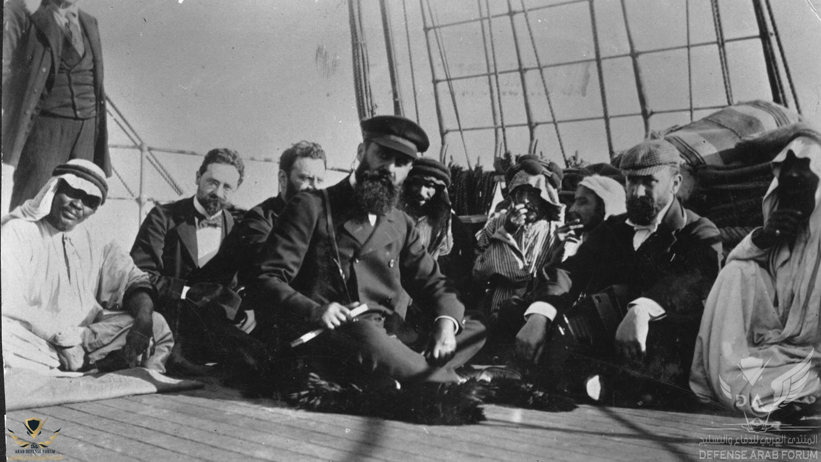 PikiWiki_Israel_7186_Herzl_and_party_on_their_way_to_visit_Palestine_o-1598x900.jpg