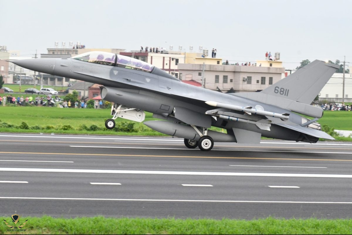 F-16-on-Taiwan-hwy-e1559123275183.jpg
