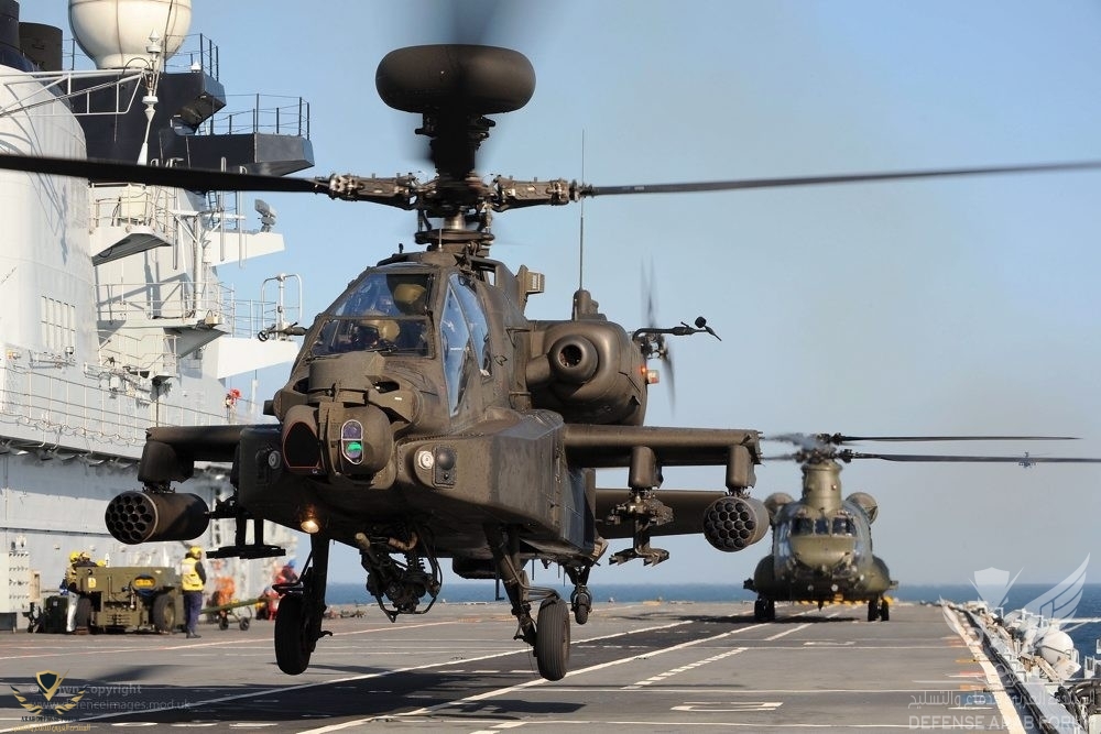 Apache2C-HMS-Illustrious2C-UK-Ministry-of-Defence-e1453661146708.jpg